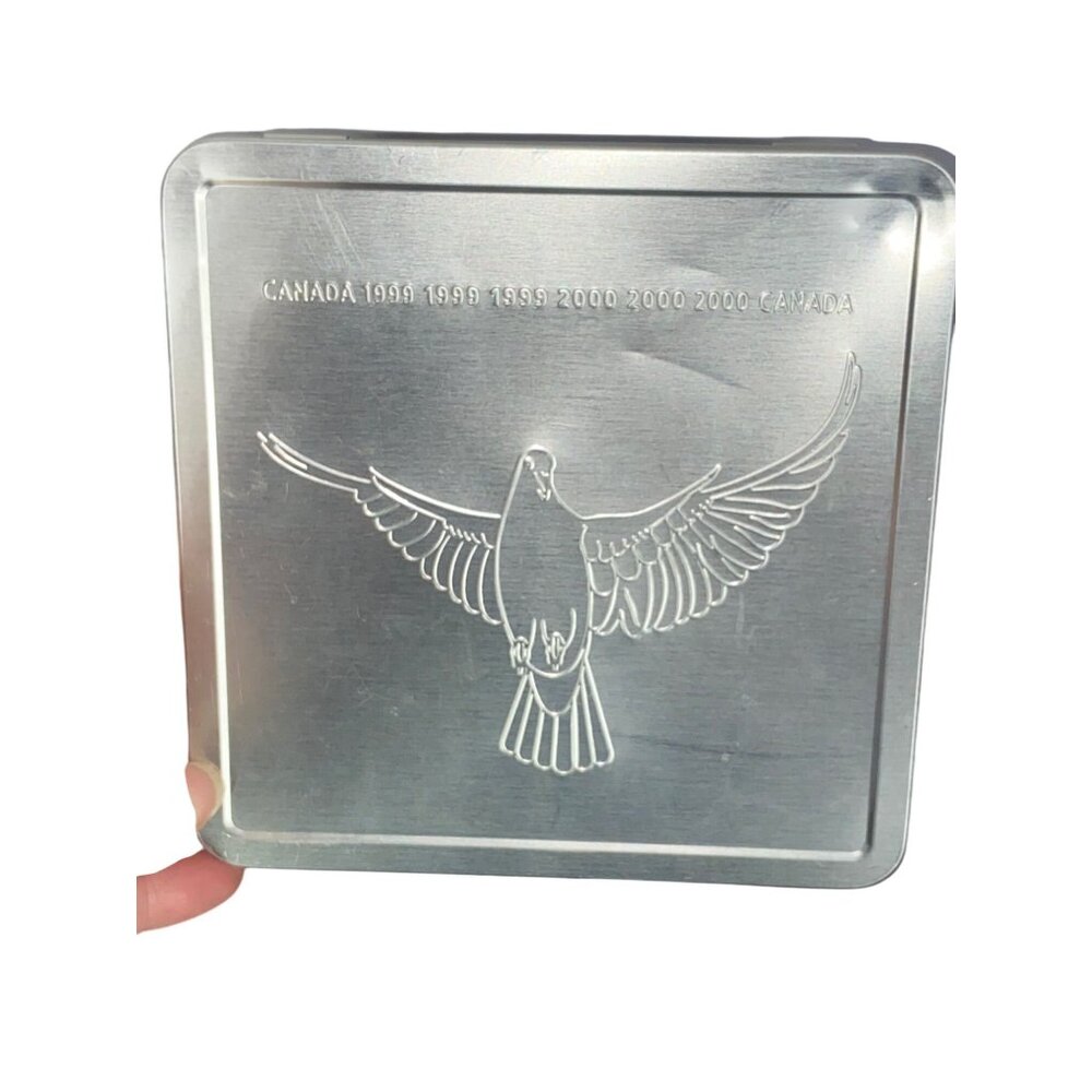 Canada Post Millennium 1999-2000 Canada Stamp set In Keepsake Box